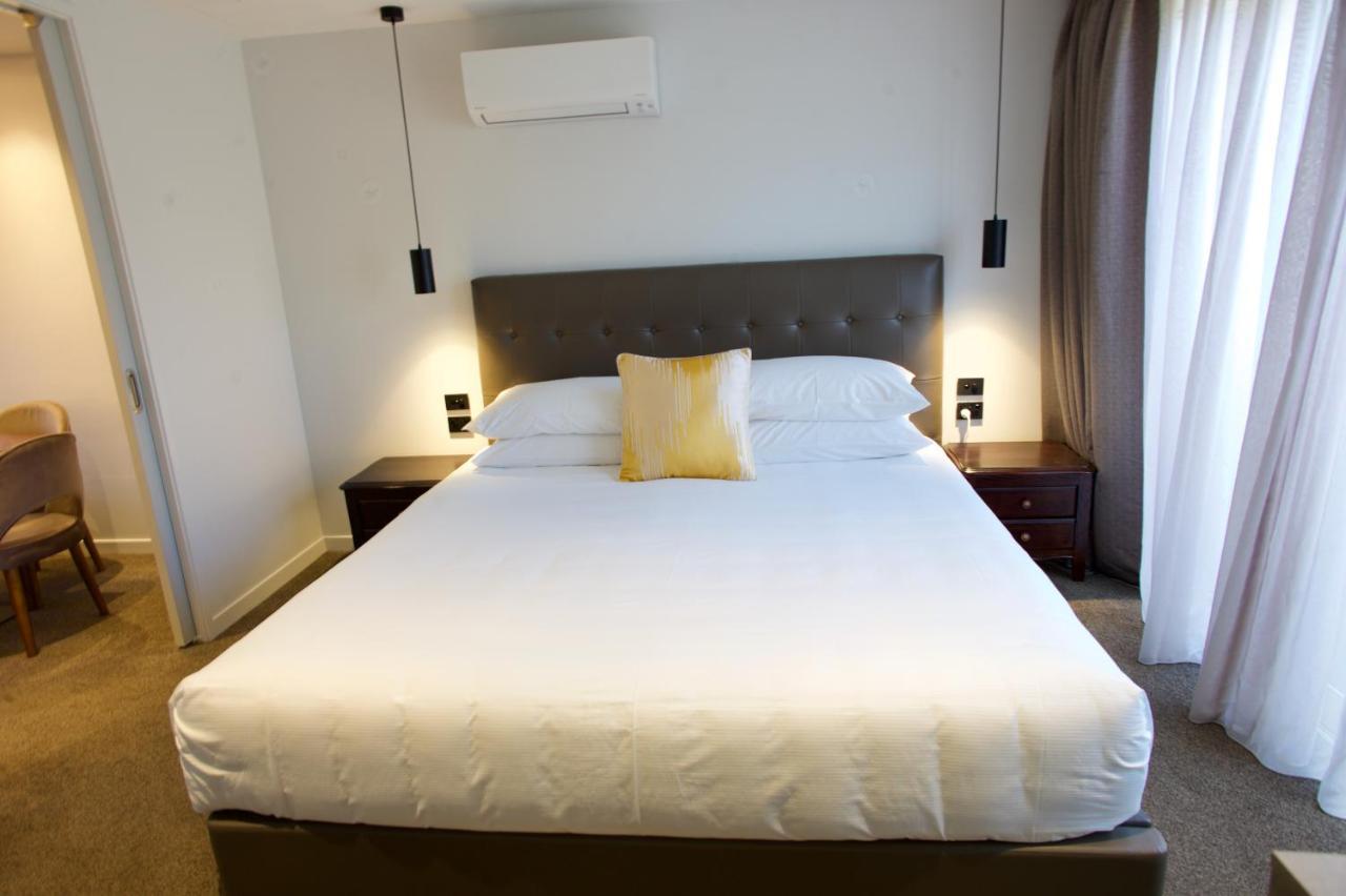 منتجع ريجال بالمز 5 ستار سيتي روتوروا المظهر الخارجي الصورة A bedroom at the hotel