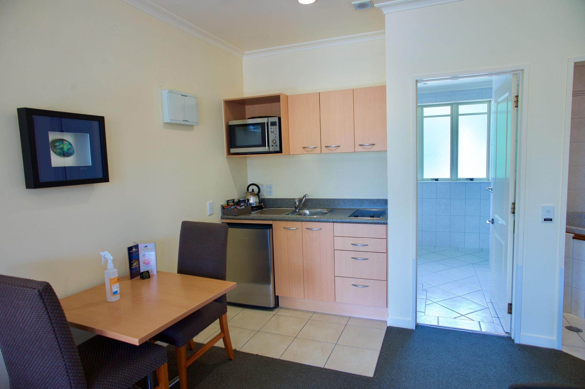 منتجع ريجال بالمز 5 ستار سيتي روتوروا المظهر الخارجي الصورة A typical studio apartment