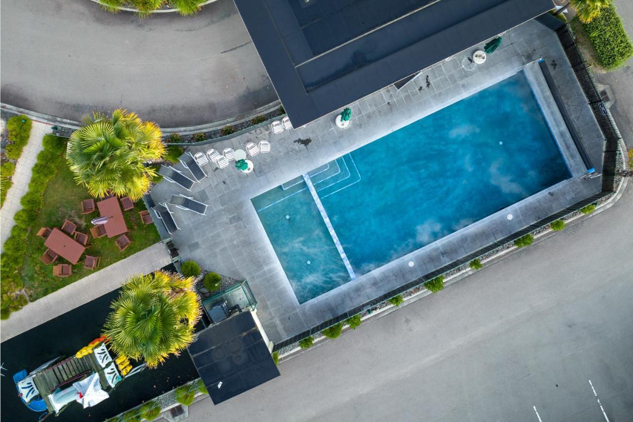 منتجع ريجال بالمز 5 ستار سيتي روتوروا المظهر الخارجي الصورة Aerial view of the swimming pool