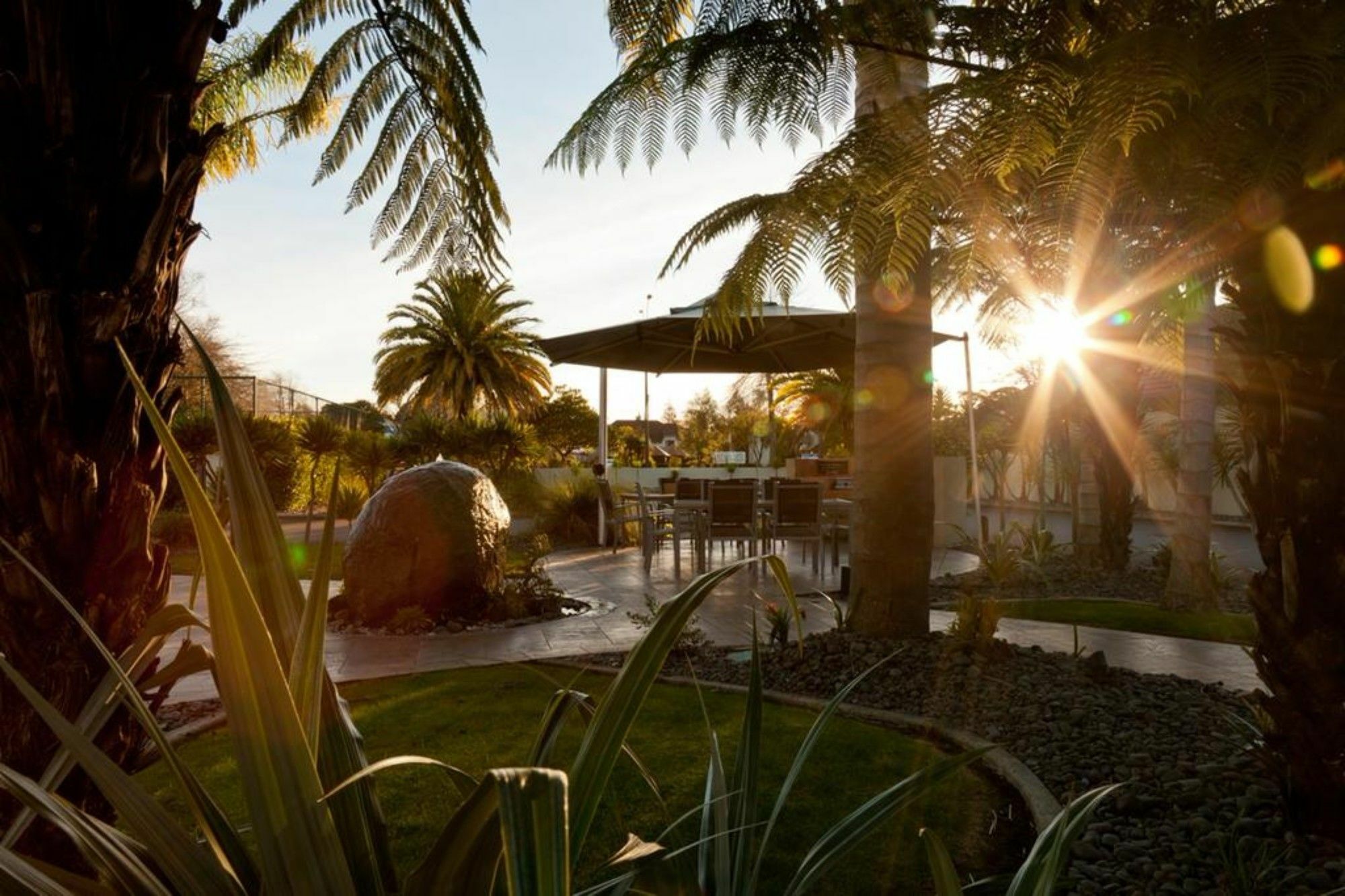 منتجع ريجال بالمز 5 ستار سيتي روتوروا المظهر الخارجي الصورة The Palm Springs Convention Center
